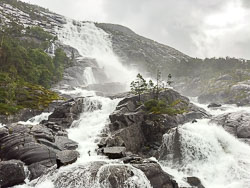 Video - Waterfall Langfoss