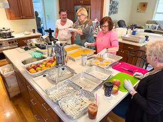 Applesauce Making - 2024