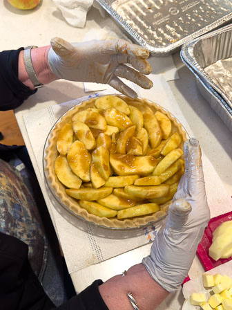 Applesauce Making - 2024